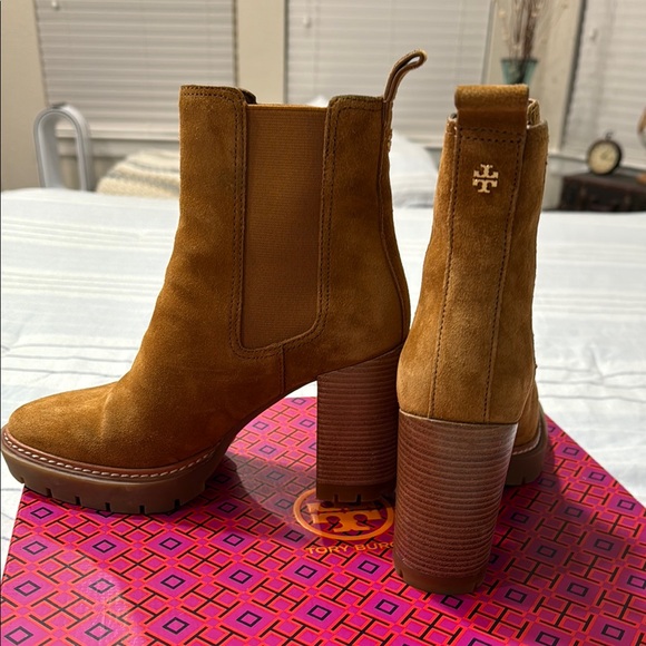 Tory Burch Tan Suede Heeled Boots - Picture 4 of 11